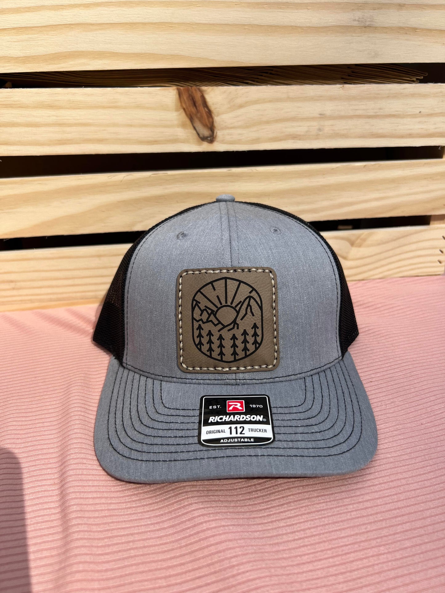 Outdoorsy Richardson 112 leather patch hat
